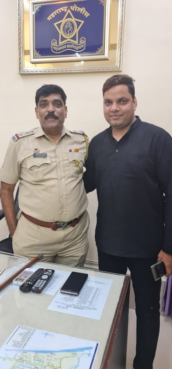 Mohammed Sayeed Shaikh being felicitated at a public event — photograph 38 of 39